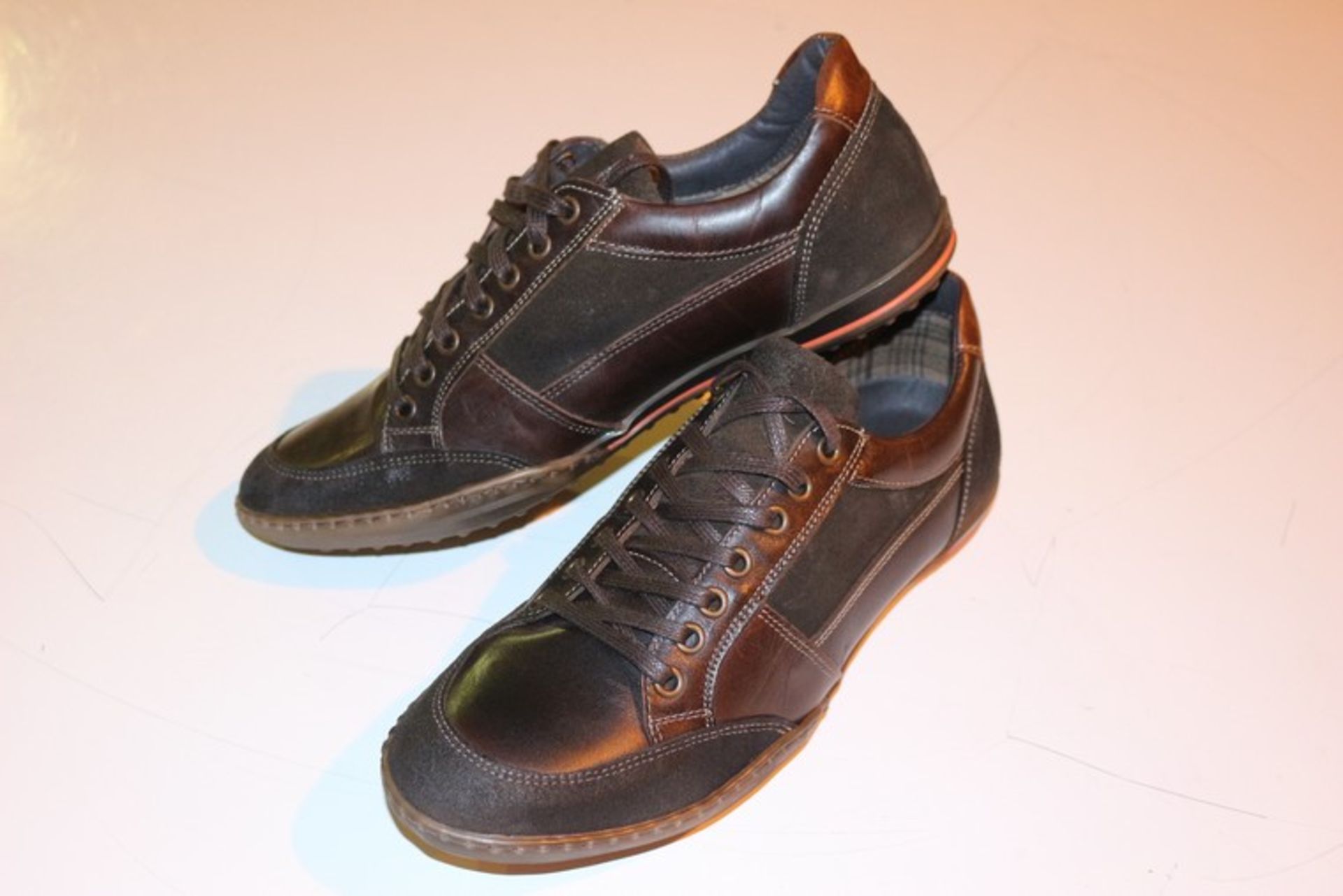 1 x BOXED PAIR OF DUNE SIZE 7 TITAN LEATHER GENTS DESIGNER SHOES *PLEASE NOTE THAT THE BID PRICE