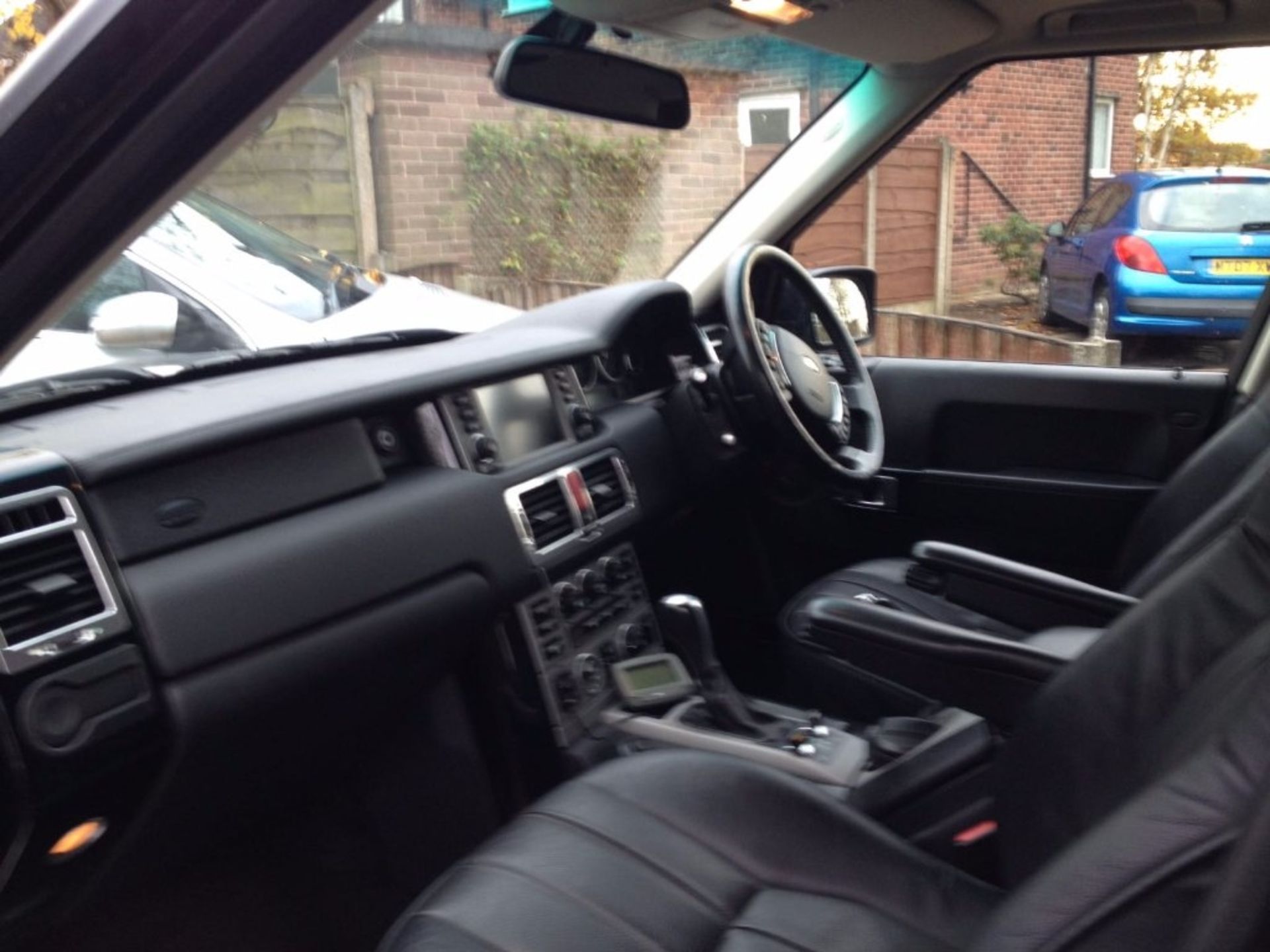 RANGE ROVER V8, VOGUE SUPERCHARGED SE, 09.09.2005, WU55 ECC, 4-2 LTR, PETROL, AUTOMATIC, 5 DOOR SUV, - Image 8 of 9