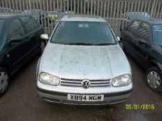 Volkswagen Golf S - X894 MGM Date of registration: 31.10.2000 1598cc, petrol, manual, silver