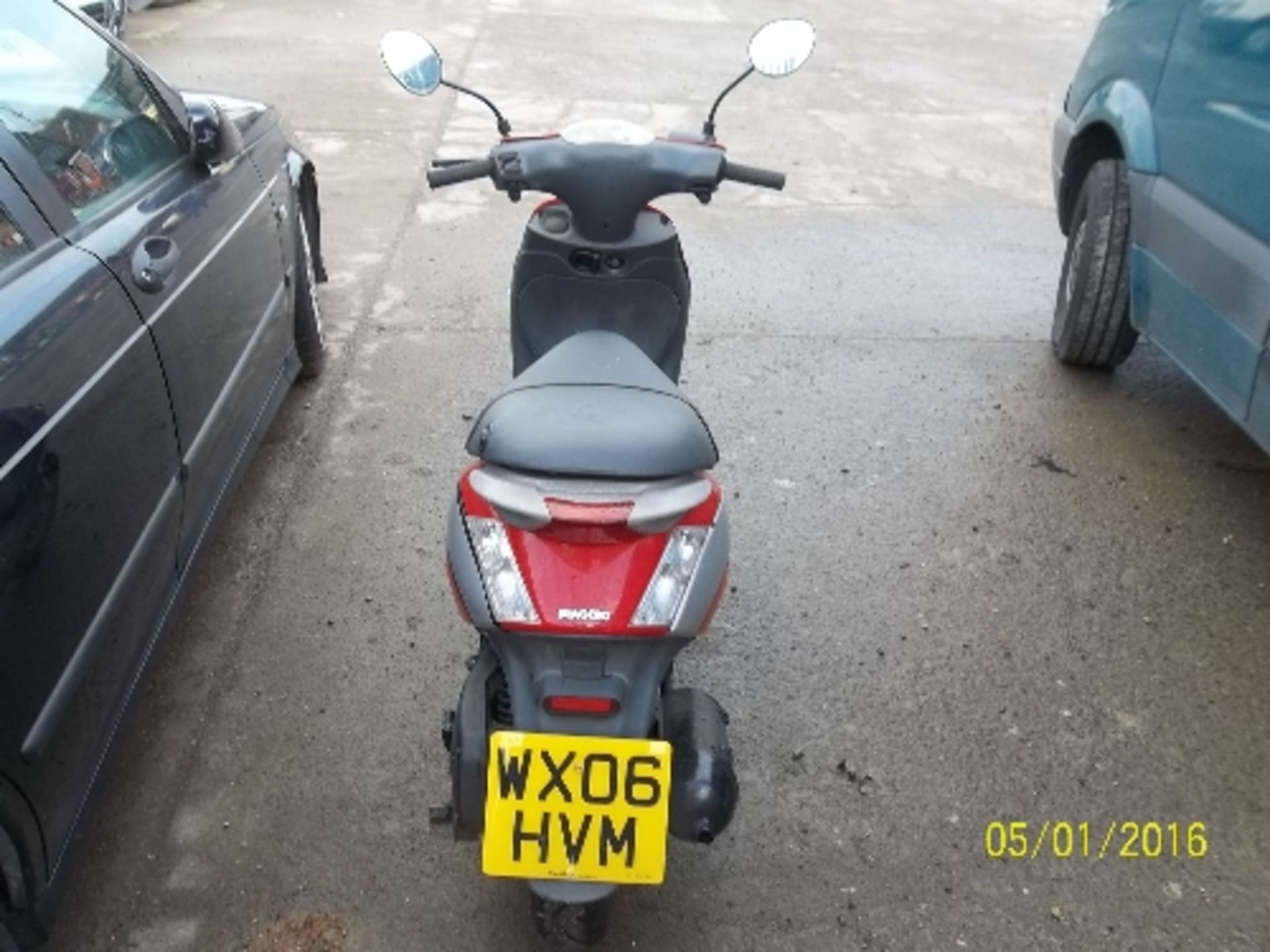 Piaggio Zip Moped - WX06 HVM Date of registration:  10.06.2006 50cc, petrol, red Odometer reading: - Image 3 of 4