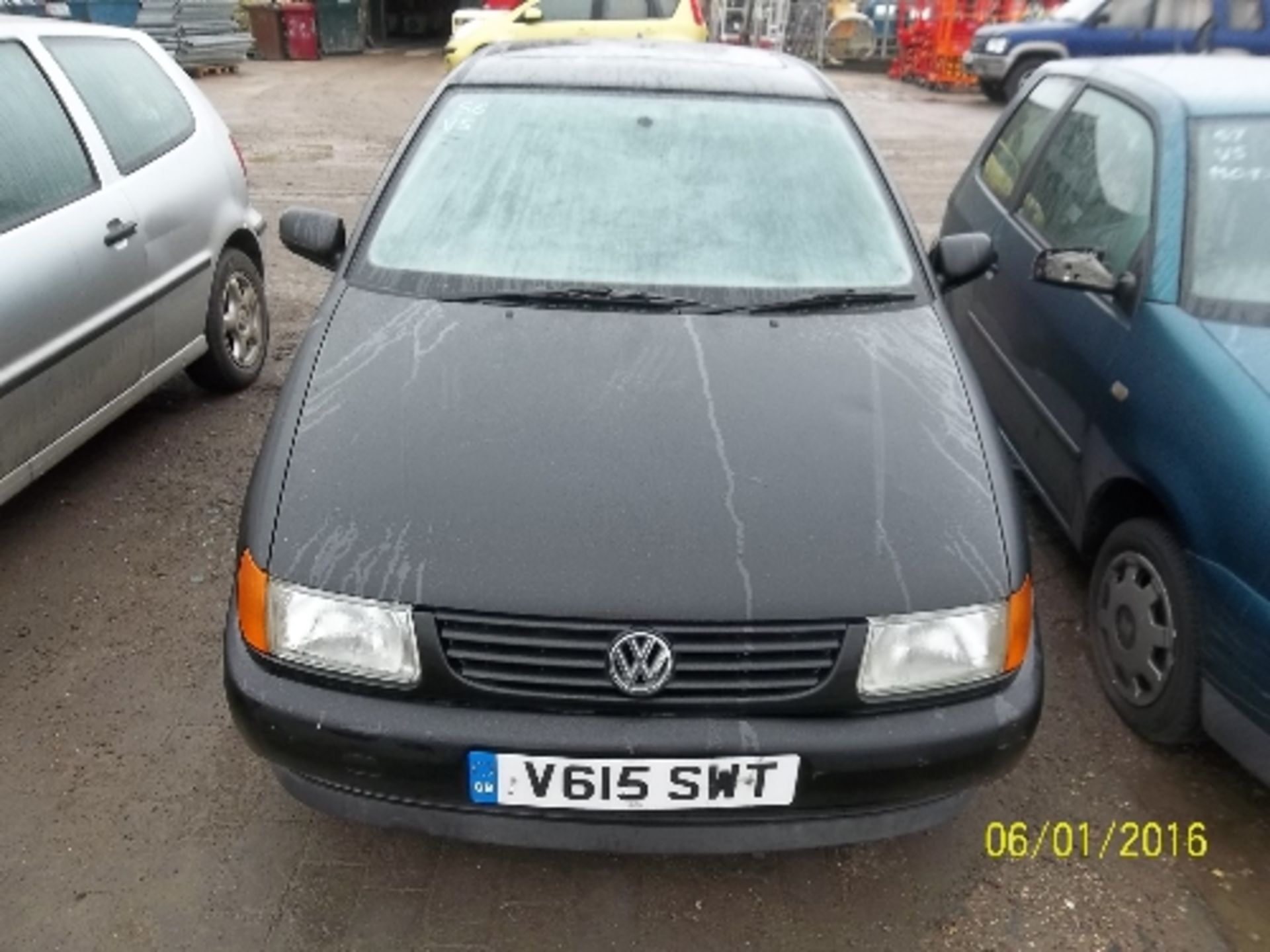 Volkswagen Polo 1.4 CL - V615 SWT Date of registration: 21.01.2000 1390cc, petrol, manual, black