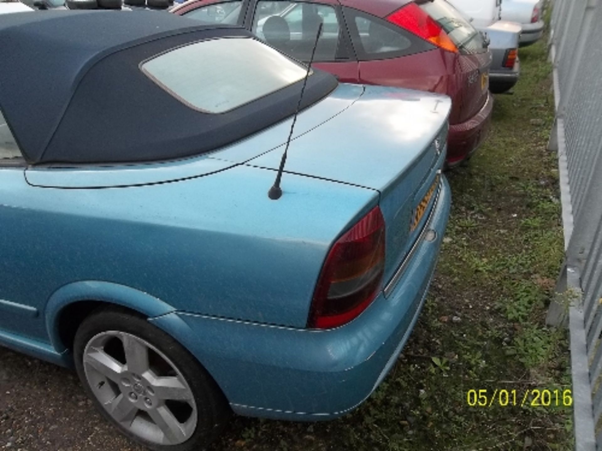 Vauxhall Astra Coupe Convertible A - KP03 YML This vehicle may be purchased only by the holder of an - Image 3 of 4