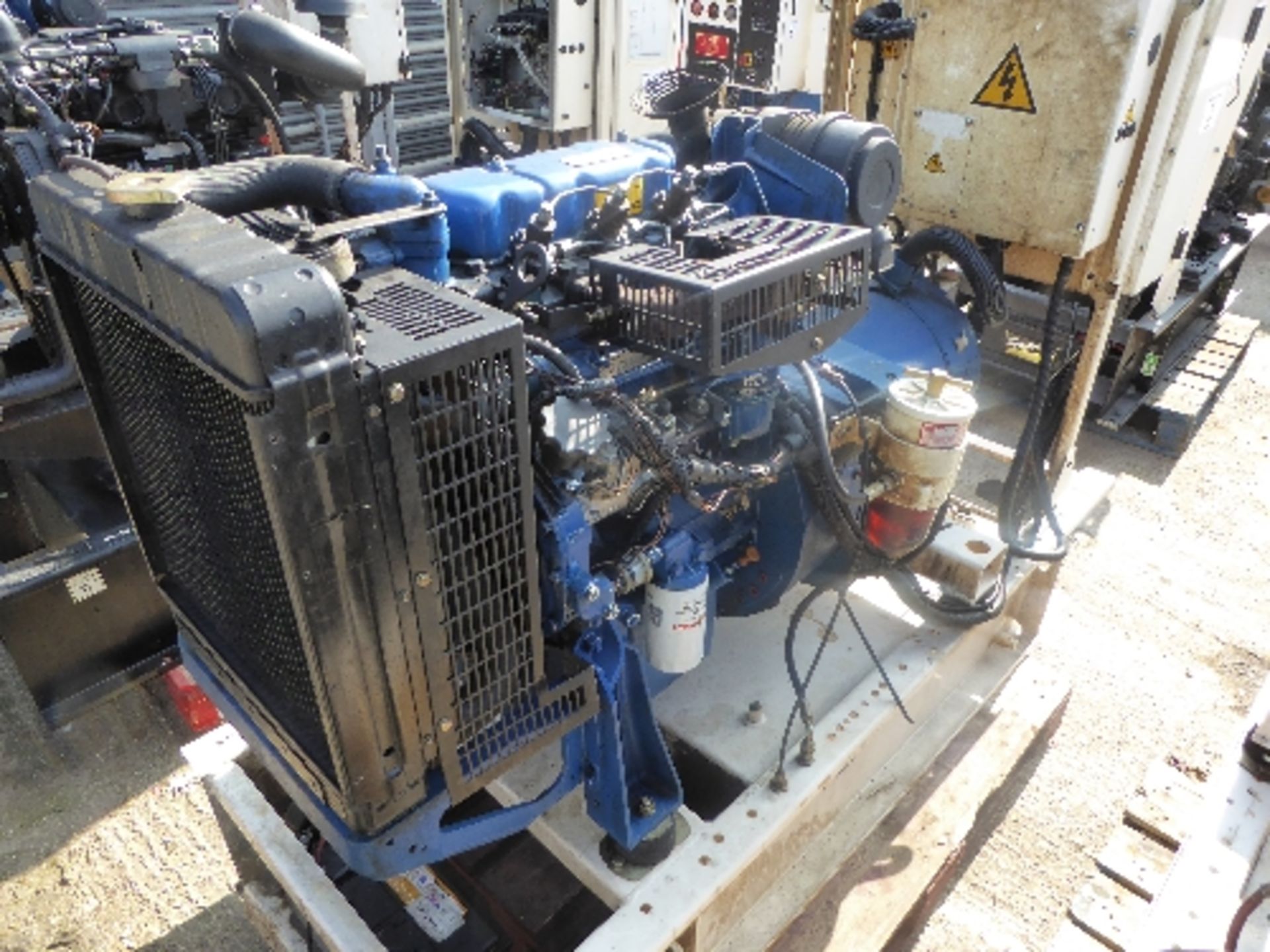 Wilson Perkins P27 generator 40241 hrs - Image 3 of 3