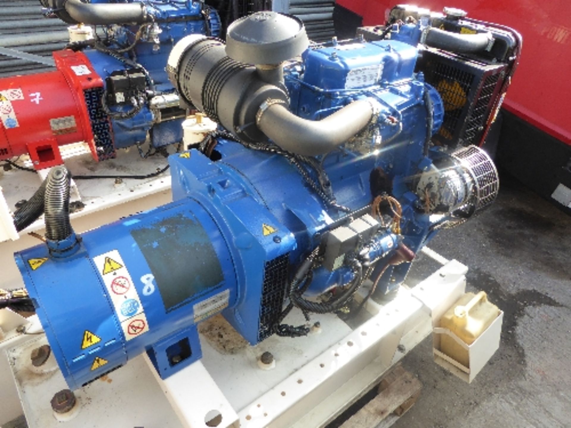 Wilson Perkins P27 generator HF3330 - Image 2 of 4