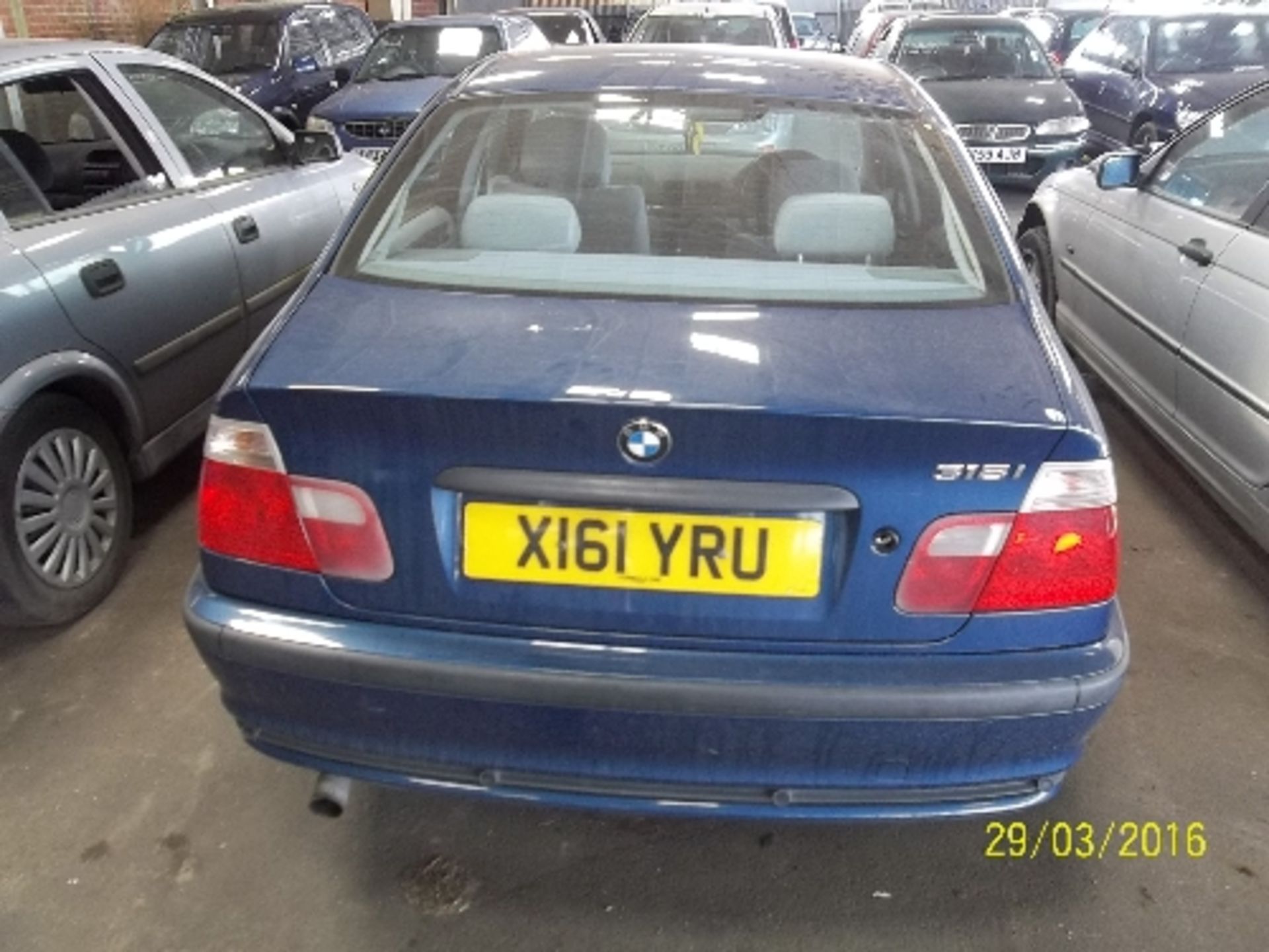 BMW 318I SE – X161 YRU Date of registration:  15.09.2000 1895cc, petrol, manual, blue Odometer - Image 3 of 4