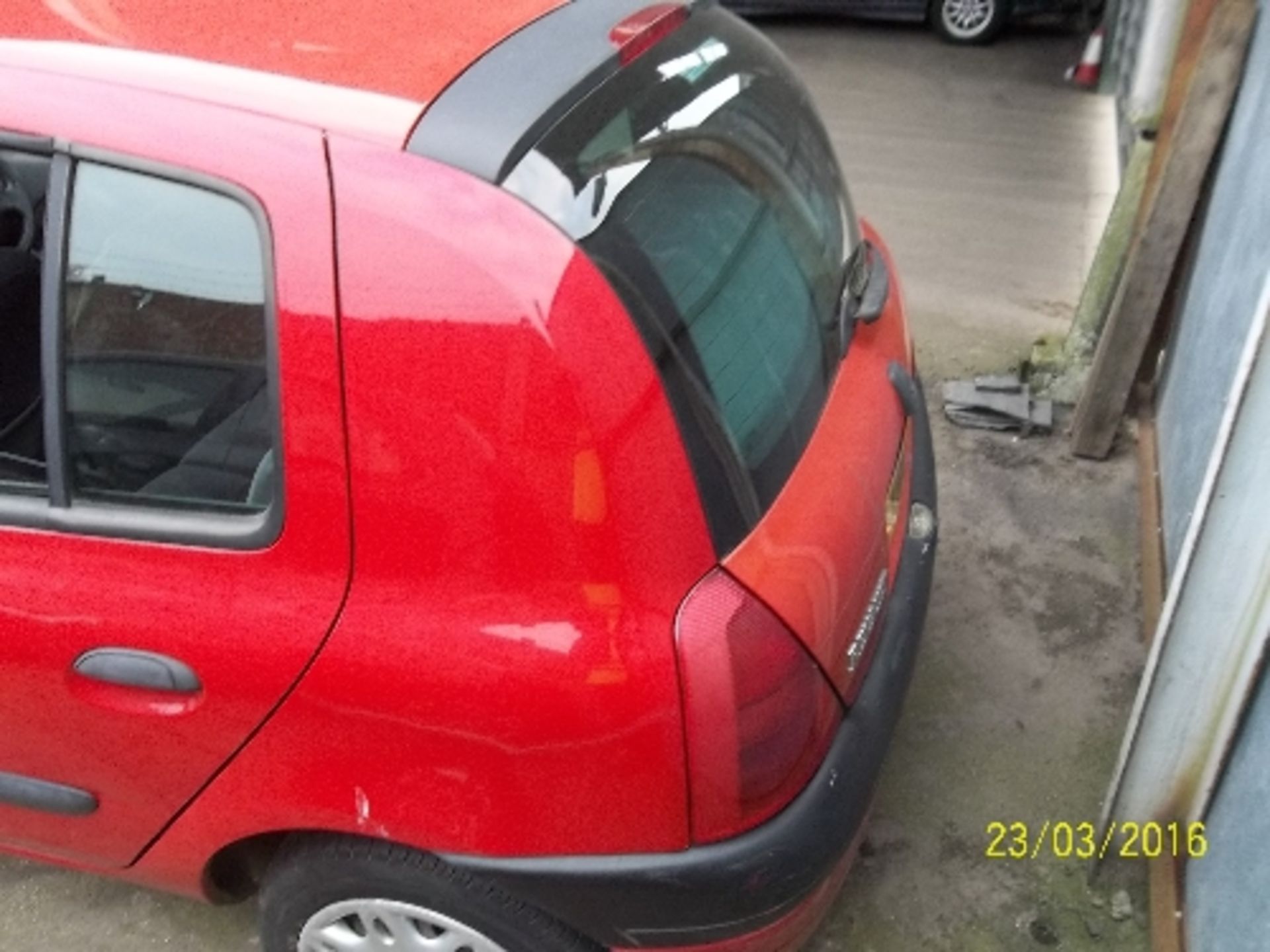 Renault Clio Alize - Y54 UOC Date of registration: 31.03.2001 1390cc, petrol, manual, red Odometer - Image 3 of 4