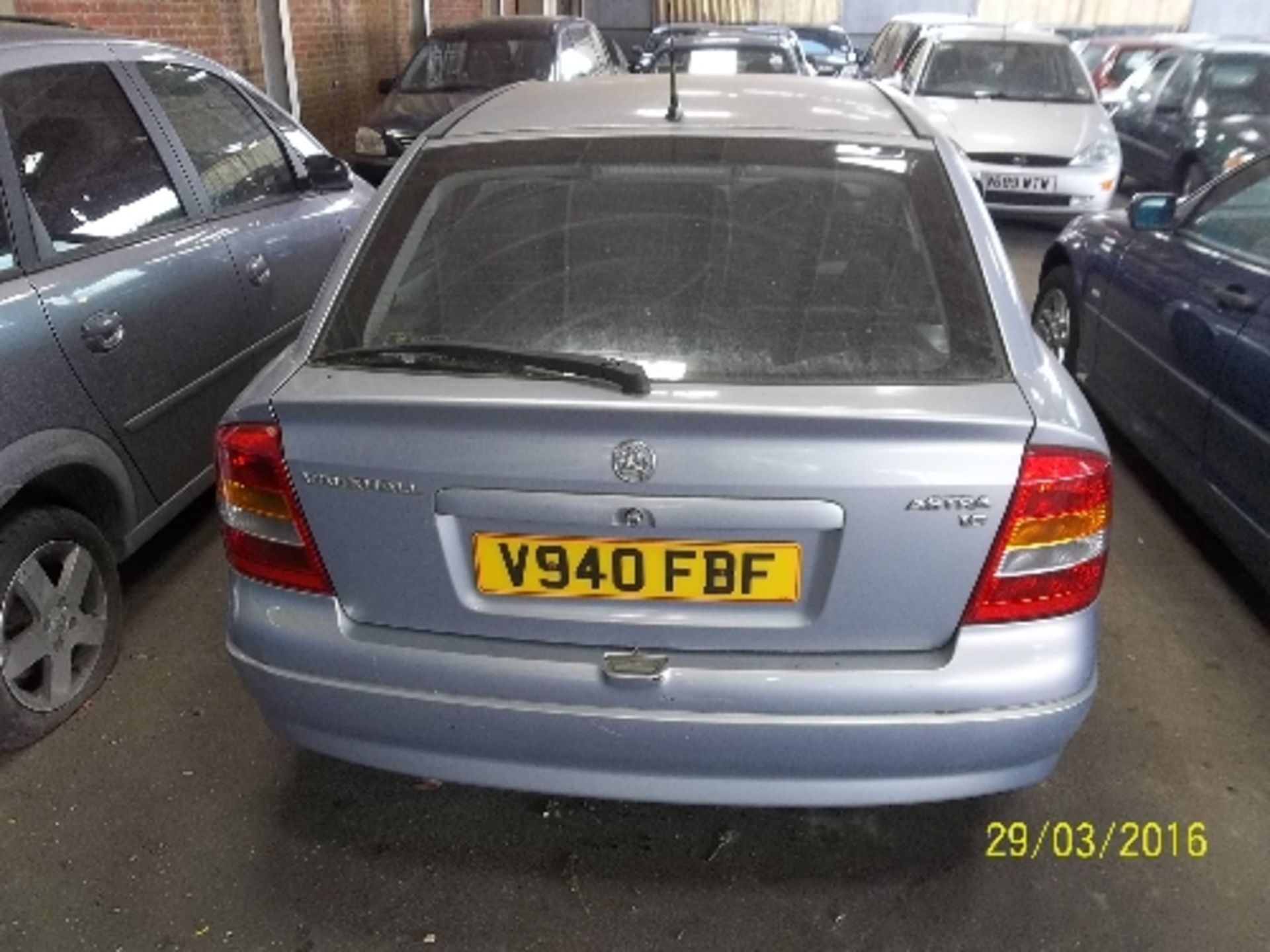 Vauxhall Astra LS 8V – V940 FBF Date of registration:  20.01.2000 1598cc, petrol, manual, silver - Image 3 of 4