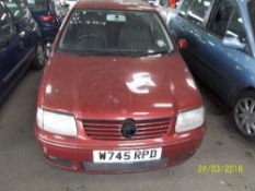 Volkswagen Polo 16V - W745 RPD Date of registration: 01.06.2000 1400cc, petrol, manual, red Odometer