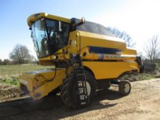 2010 New Holland TC5070 combine, 387 engine hours, 301 drum hours, 674 hectares, c/w 17' header (
