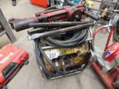 JCB hydraulic Beaver pack with hose & gun & 3 picks