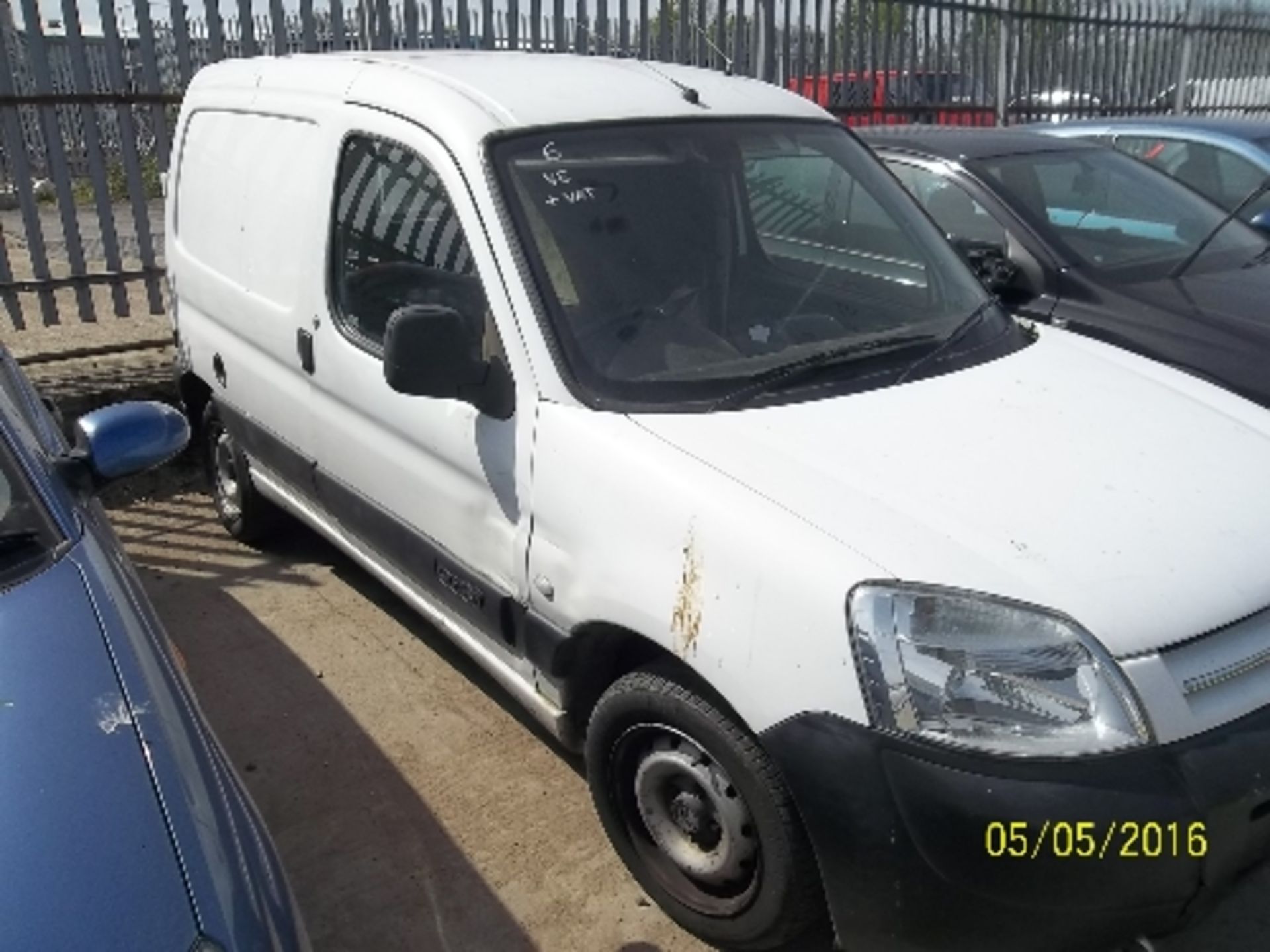 Citroen Berlingo 600 LX Car derived van - WP03 BHU Date of registration: 10.07.2003 1360cc, - Image 2 of 4