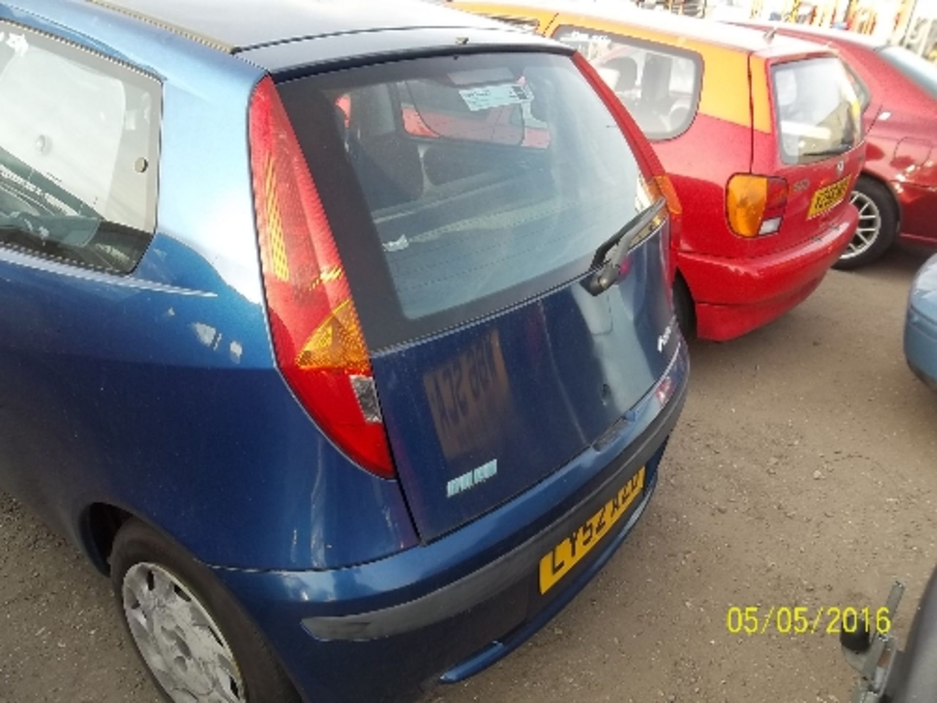 Fiat Punto Active Sport - LY52 AZD Date of Registration: 06.11.2002 1242cc, petrol, manual, blue - Image 3 of 4