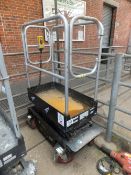 Pop up personnel lift - electric WN0038971