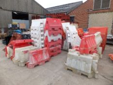 Large quantity of water filled barrier
