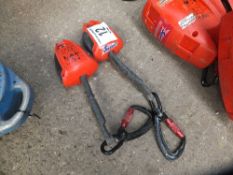 2 recovery winches