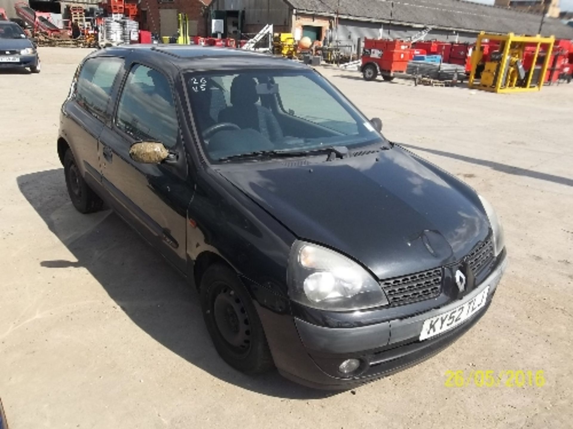 Renault Clio Expression - KY52 TLJ Date of registration: 05.11.2002 1149cc, petrol, manual, black - Image 2 of 4