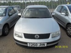 Volkswagen Passat S TDI 4 door saloon - T250 JHNDate of registration: 01.04.19991900cc, manual,