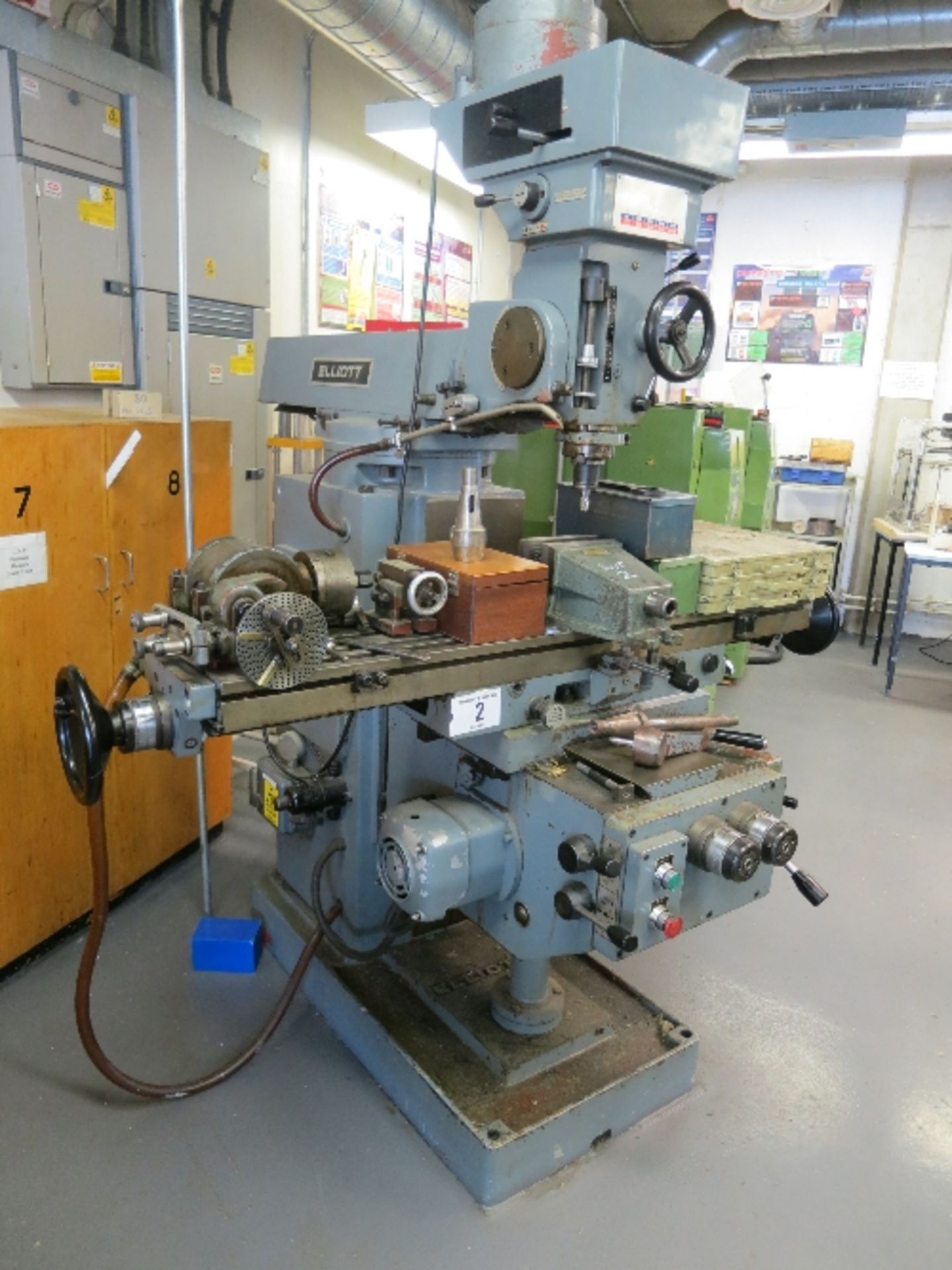 Elliott Vertical Turret Mill c/w dividing head, assorted chucks, machine vice & other tooling