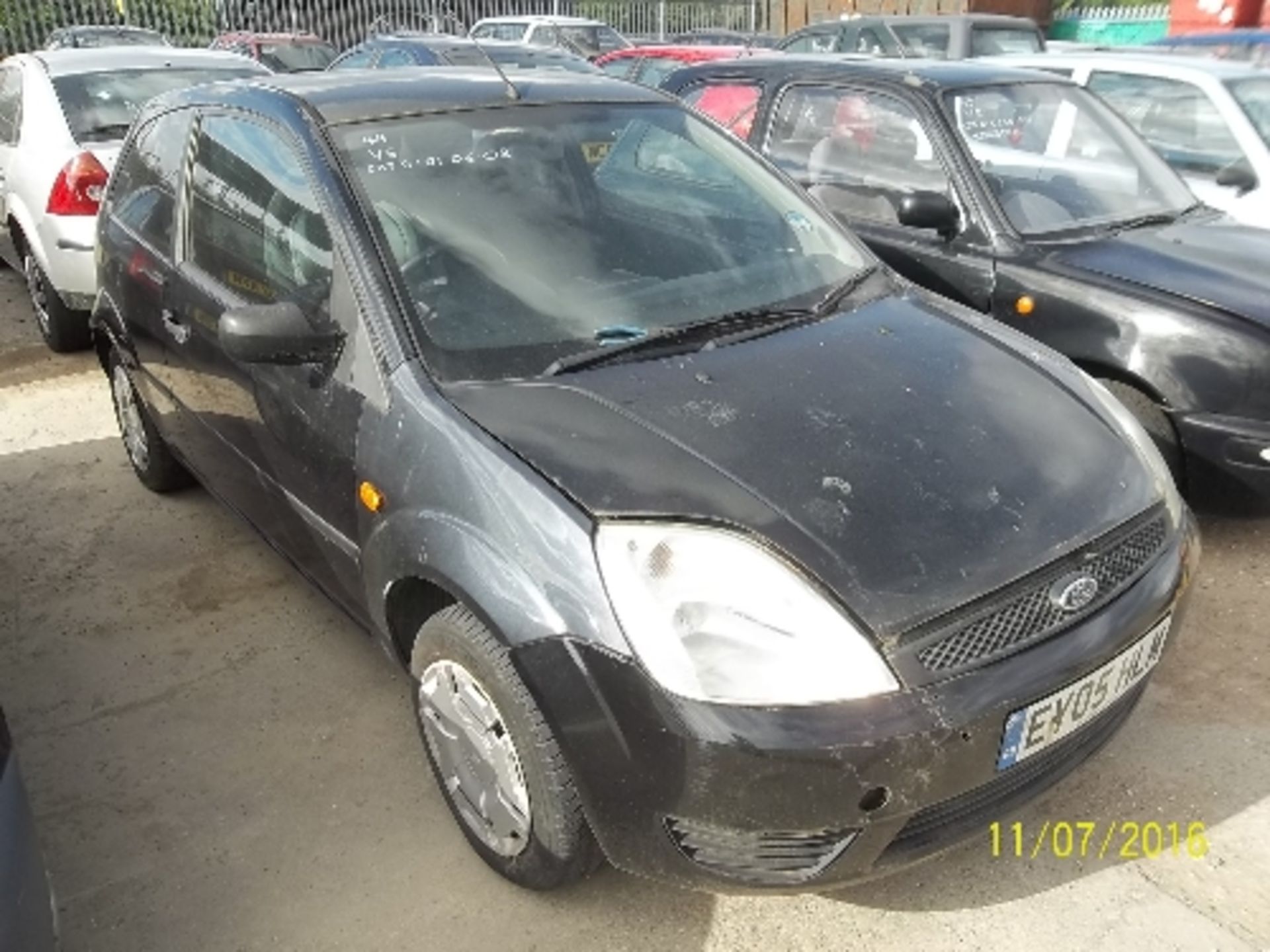 Ford Fiesta Studio - EY05 HLMDate of registration: 01.03.20051242cc, petrol, manual, blackOdometer - Image 2 of 4