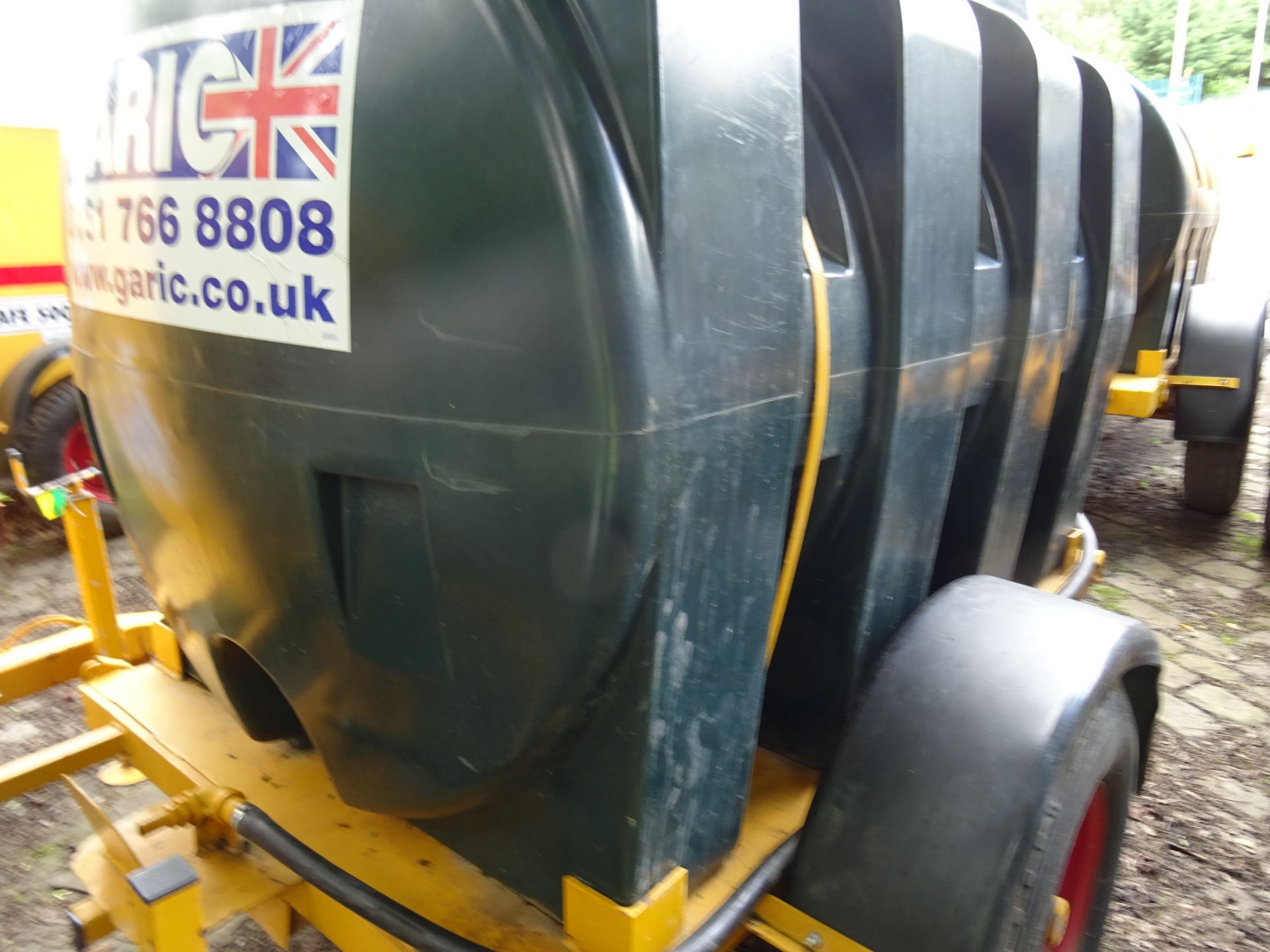 500 gallon site water bowser (4162) c/w Honda petrol pump - Image 2 of 2