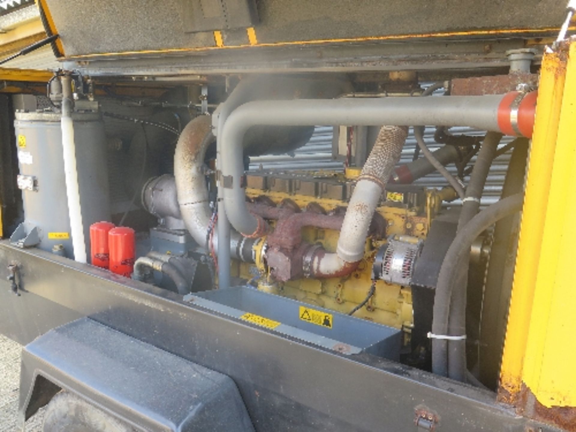 Atlas Copco XAHS236 compressor (2007) 152913 - 7,052 hours - Image 4 of 5