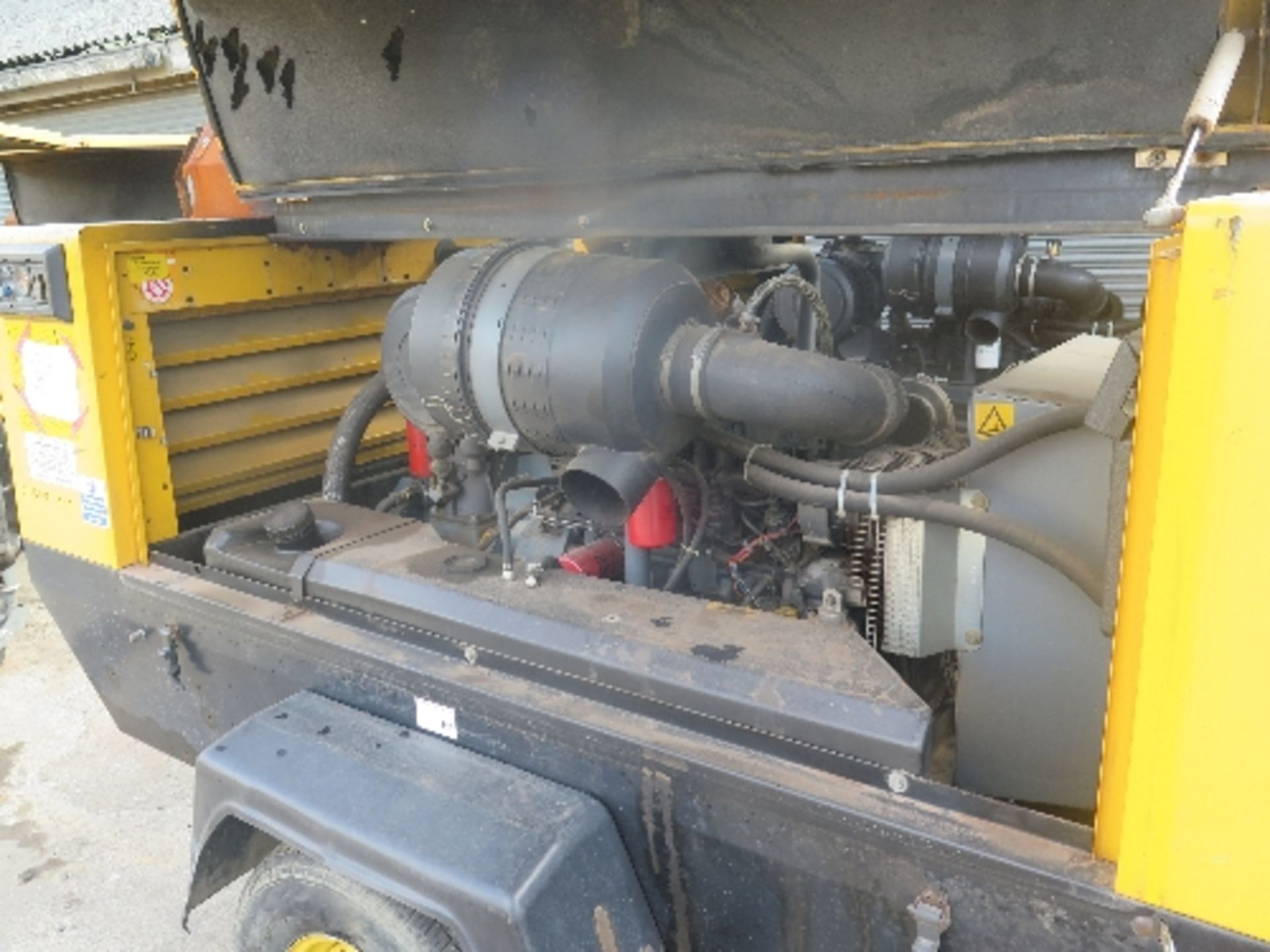 Atlas Copco XAS136 compressor (2007) 2,142 hrs 154429 - Image 4 of 5