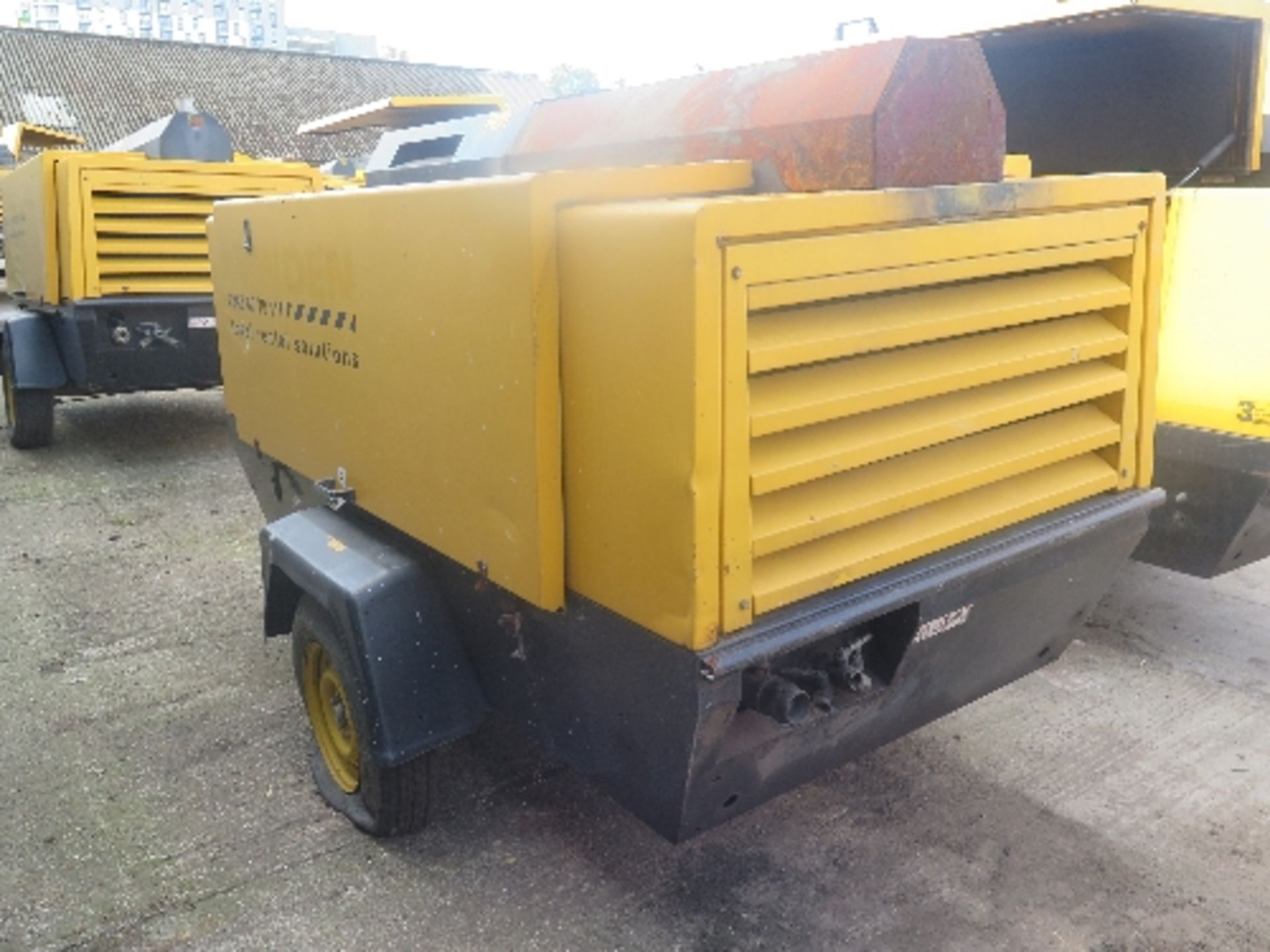 Atlas Copco XAS136 compressor (2007) 2,374 hrs 155910 - Image 2 of 5