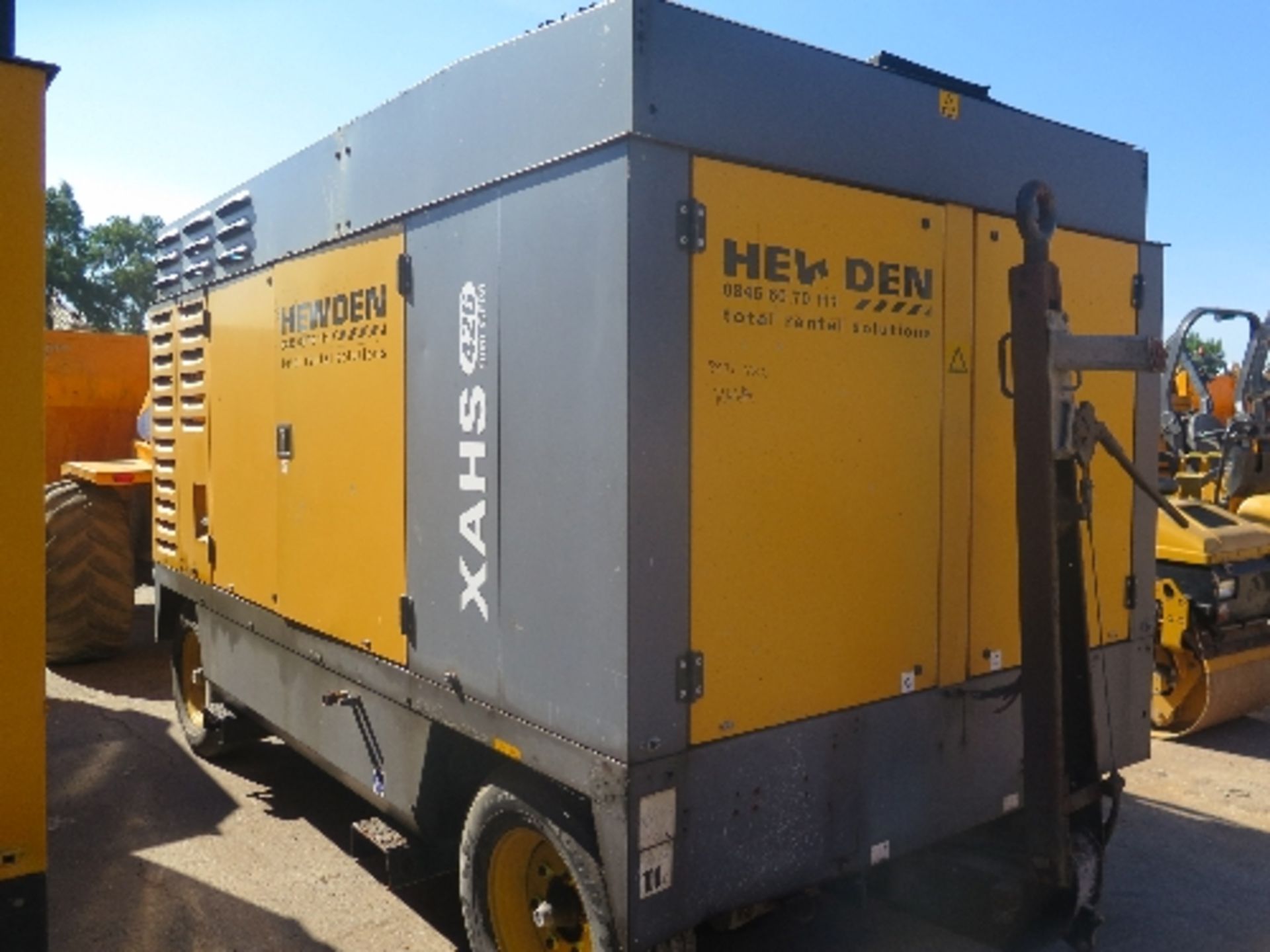 Atlas Copco XAHS426CD compressor (2007) 152723 - Image 7 of 7