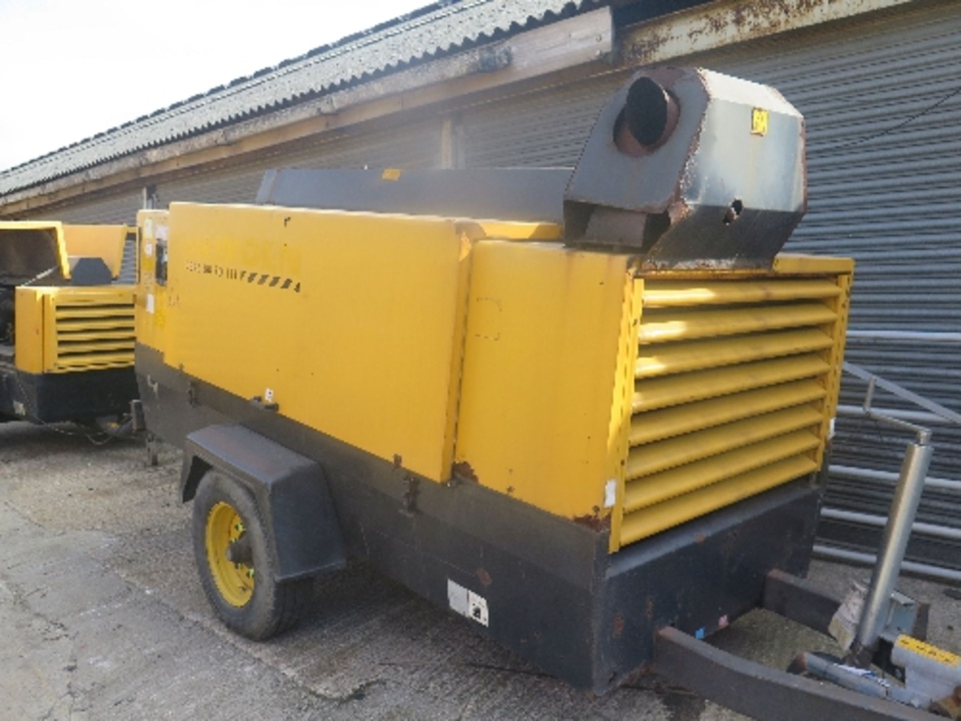 Atlas Copco XAHS236 compressor (2007) 152913 - 7,052 hours