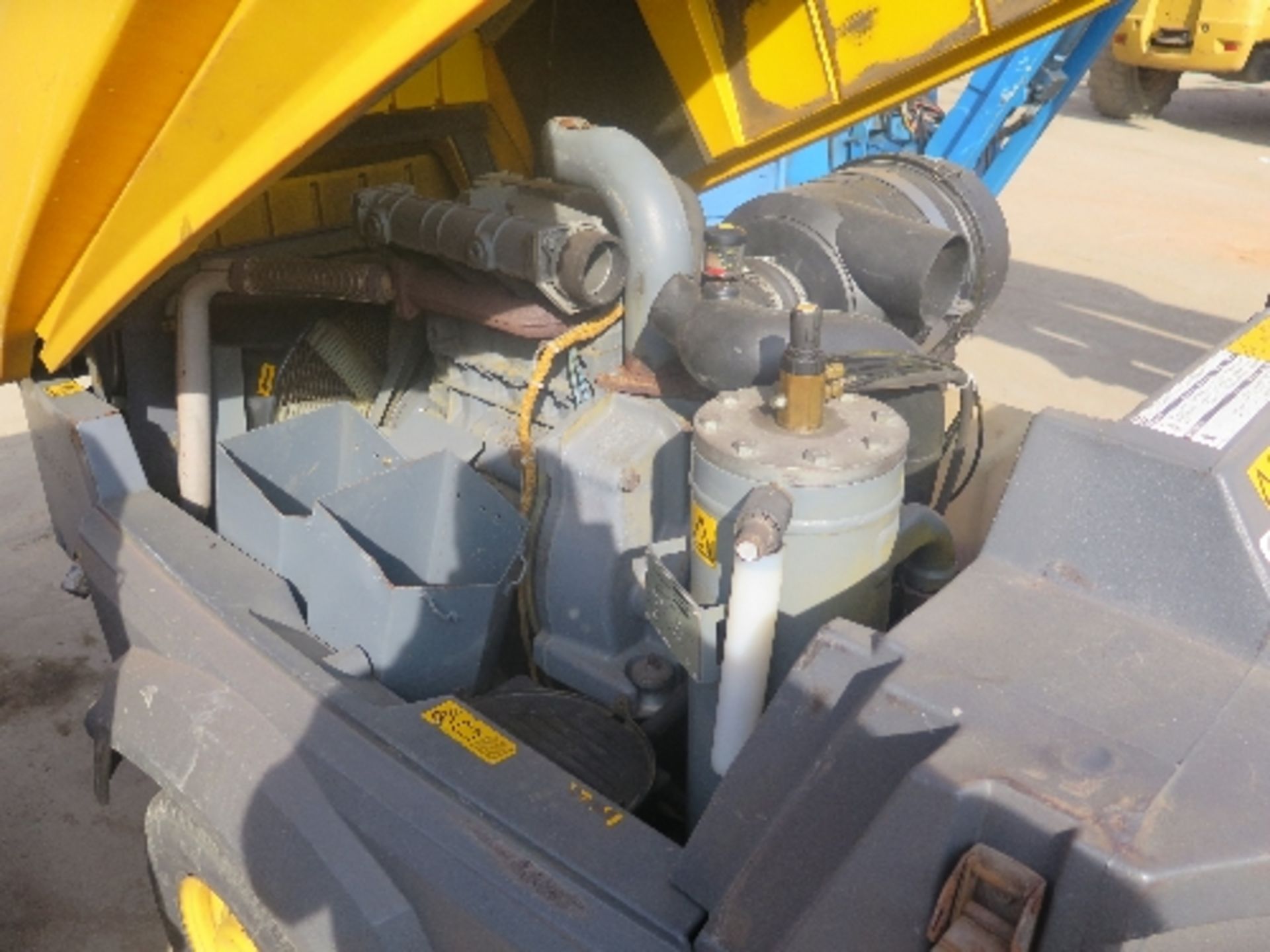 Atlas Copco XAS67DD compressor (2008) 2,613 hrs 5004247 - Image 2 of 4