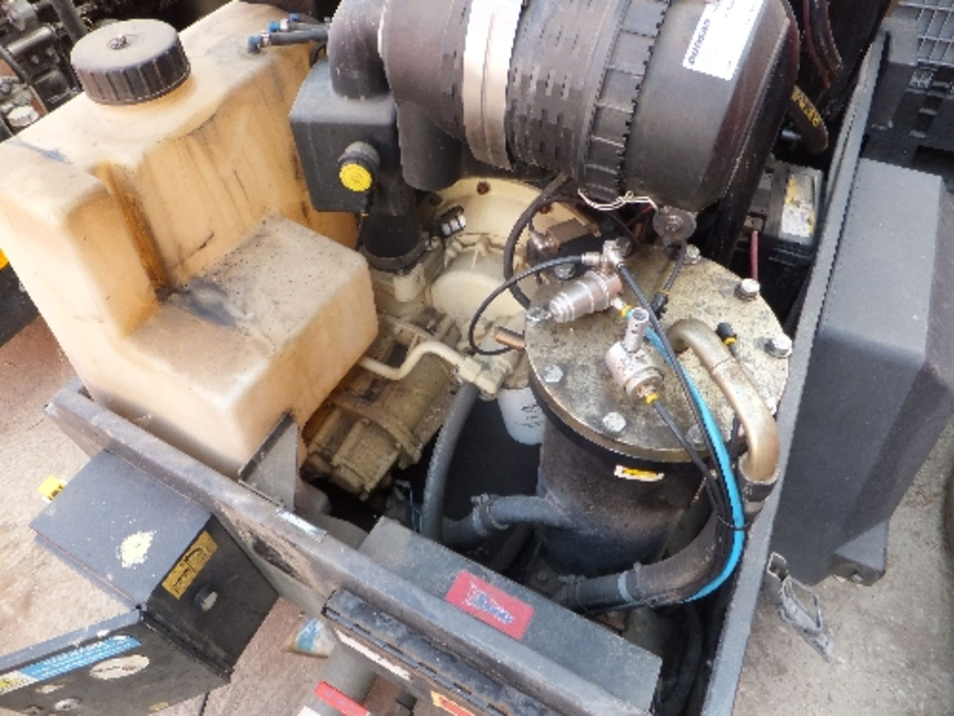 Doosan 7/31e compressor/generator (2011) 53 hrs showing RMA WLCA12321910 - Image 3 of 3