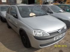 Vauxhall Corsa Club 16V Easytronic - SF52 VBX Date of registration: 03.09.2002 1199cc, petrol,