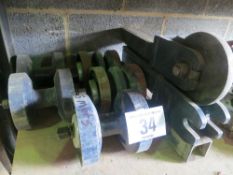 5 Messeri TCH-15S track rollers, 1 idler and 3 carriers