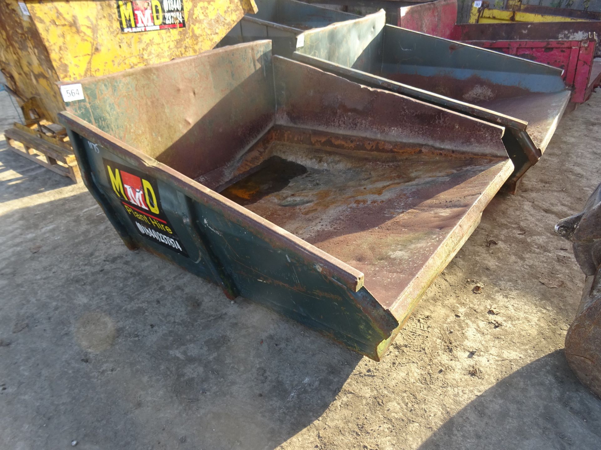 tracked dumper skip