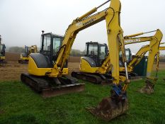 Komatsu PC50 excavator (2005) shows 2870 hrs, door needs to be attached RDD