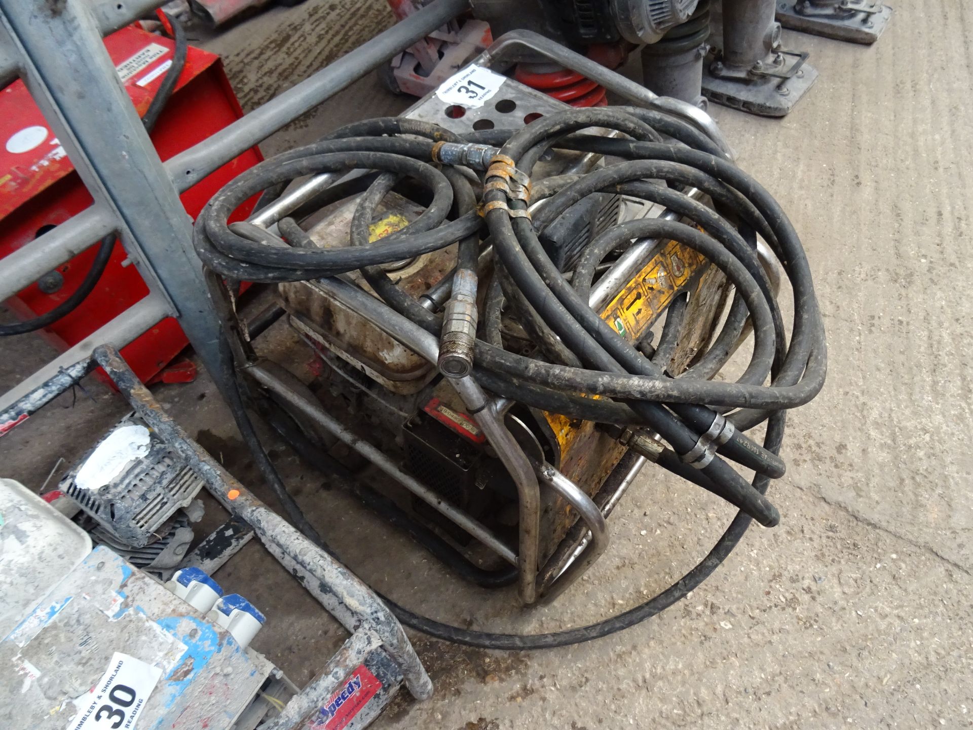 JCB power pack & hose, no gun