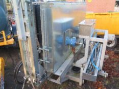 Plastic pallet washer (new & unused) c/w hydraulic controls