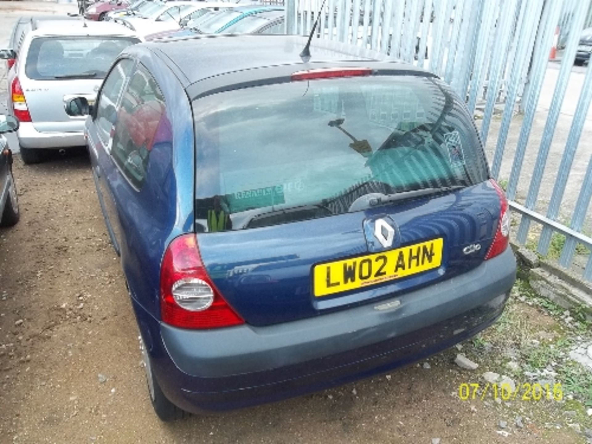 Renault Clio Expression + 16V - LW02 AHNDate of registration: 28.06.20021149cc, petrol, manual, - Image 3 of 4