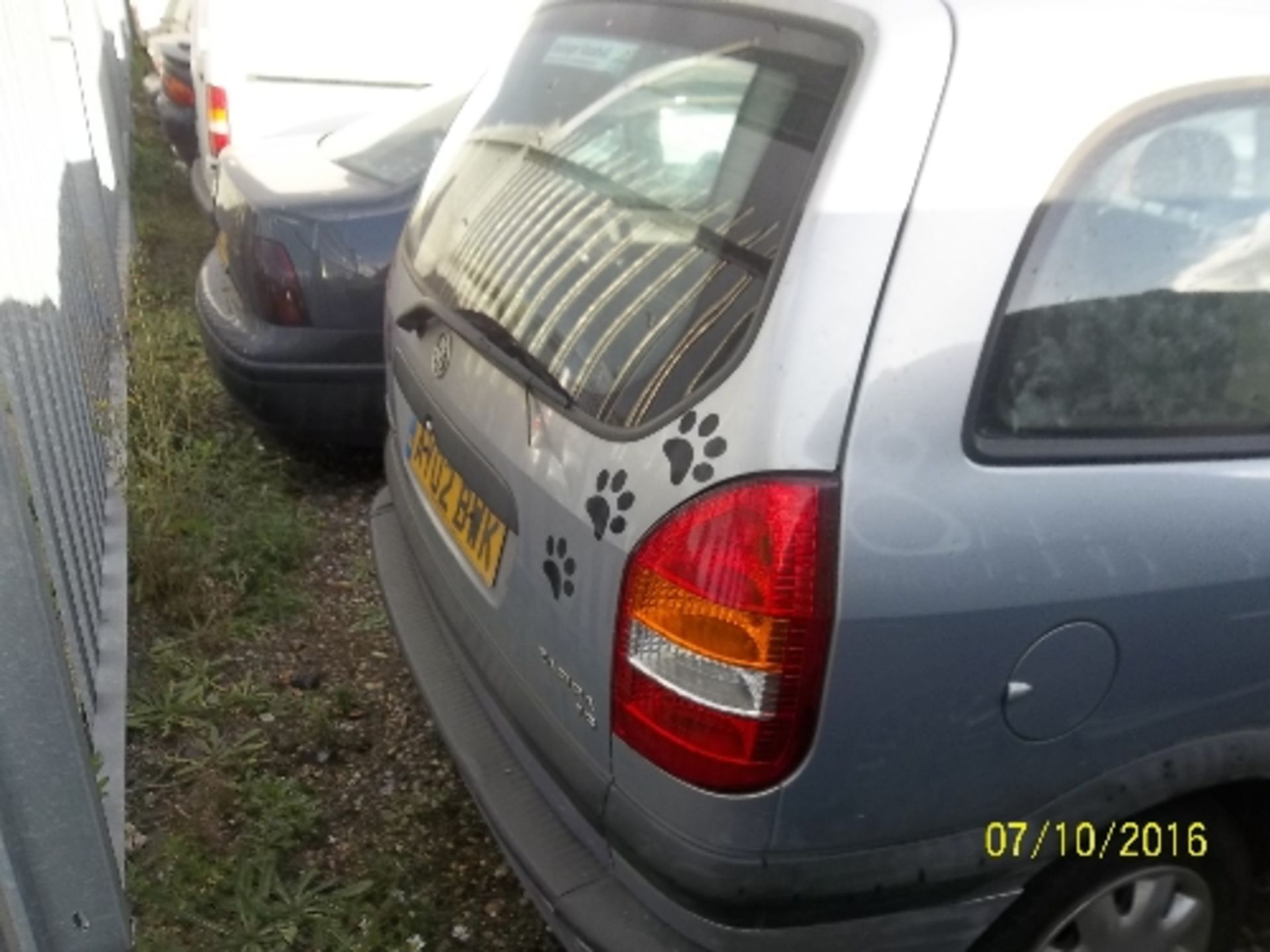 Vauxhall Zafira 16V Club - AY02 BWK Date of registration: 02.03.2002 1598cc, petrol, manual, grey - Image 3 of 4