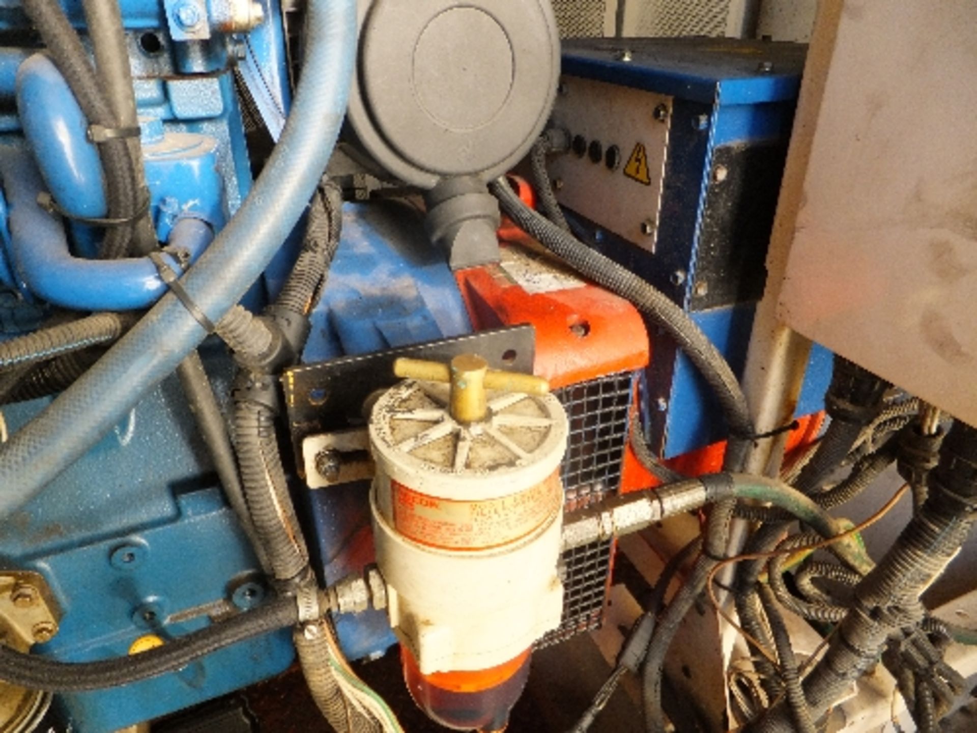 FG Wilson 45kva generator in secure unit 19,059 hrs   This lot is sold on instruction of Speedy - Image 6 of 8