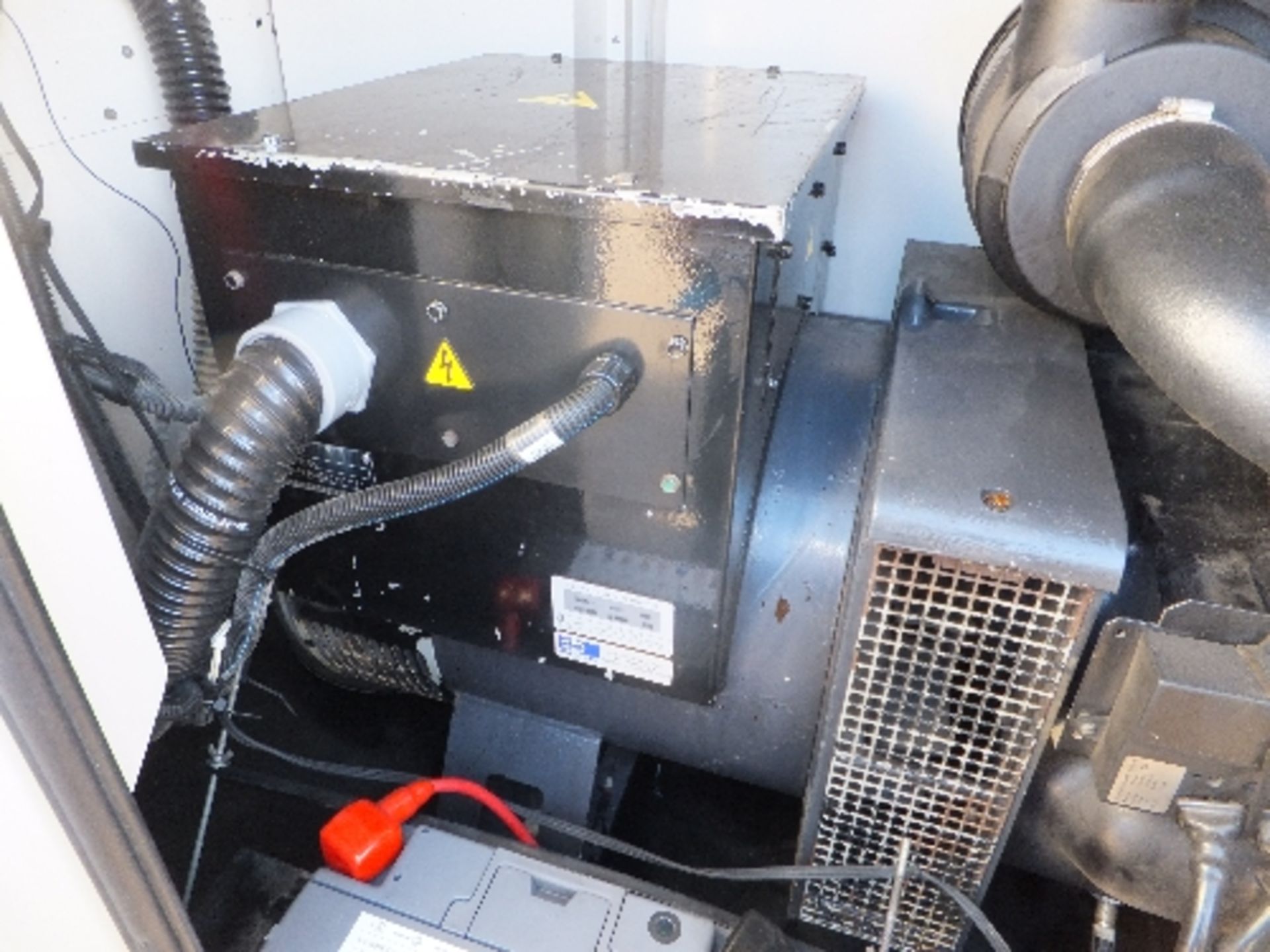 Wilson Perkins 100kva generator 23,106 hrs - runs, no power this lot is sold on instruction of - Image 3 of 7
