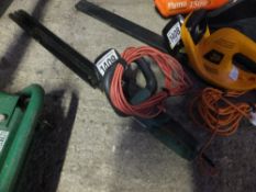 Electric hedge trimmer