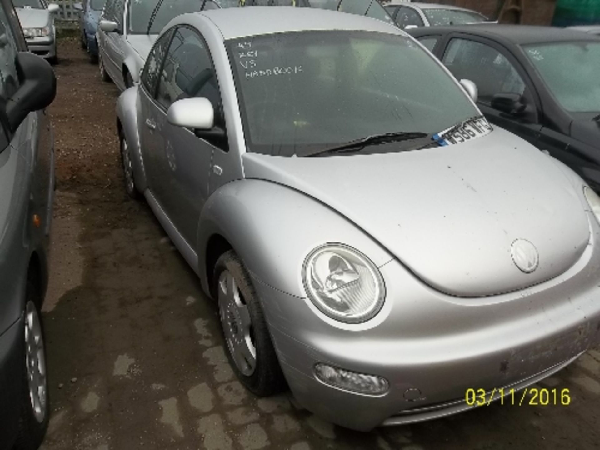 Volkswagen Beetle - W586 WFGDate of registration: 09.05.20001984 cc, petrol, silverOdometer - Image 2 of 4