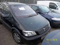 Vauxhall Zafira Elegance 16V - X527 DHL Date of registration: 14.12.2000 1796cc, petrol, manual,