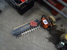 Petrol hedge cutter and blade