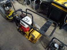 Wacker petrol plate compactor