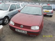 Volkswagen Golf E – V670 EAN Date of registration:  08.09.1999 1400cc, petrol, manual, red