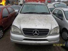 Mercedes ML 320 Estate - P9 MWK Date of registration: 18.02.2000 3199cc, petrol, 5 speed