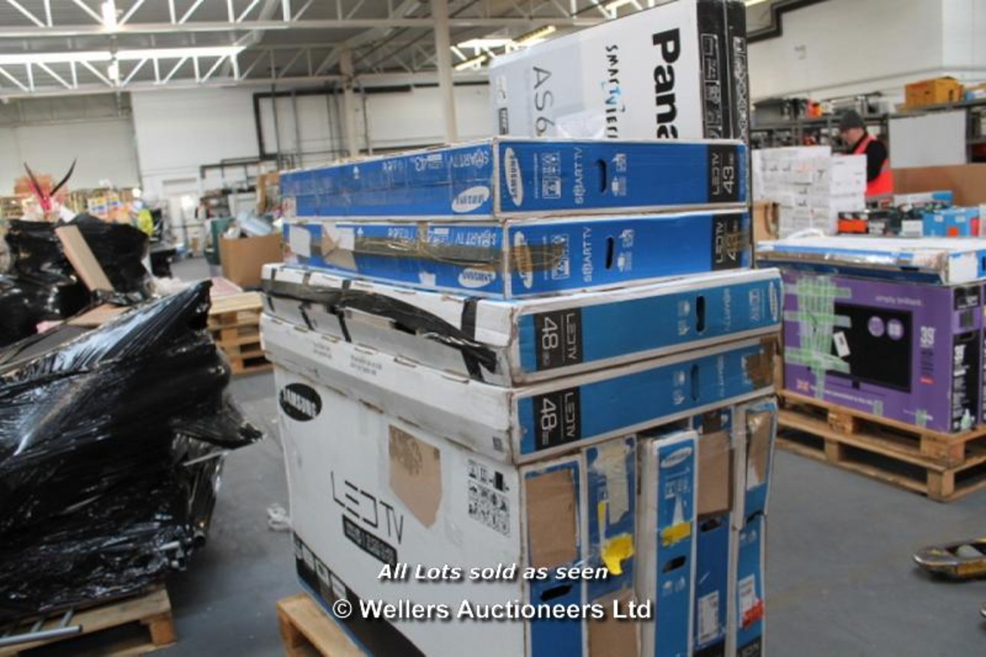 PALLET OF: PANASONIC 60" TX-60AS650B LED IPS FULL HD SMART TV.  / SAMSUNG UE43J5500 43" SMART FULL - Image 2 of 2