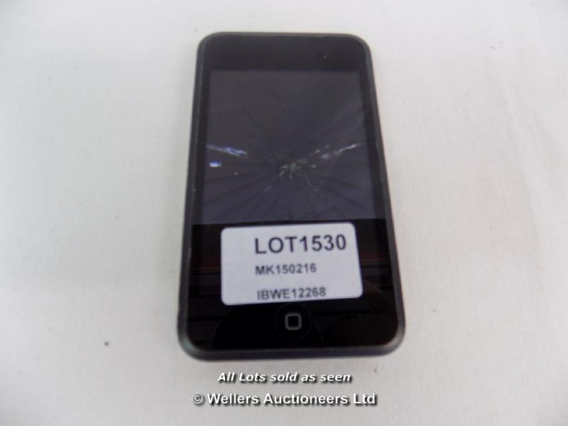 APPLE IPOD 16GB DAMAGED SCREEN / GRADE: UNCLAIMED PROPERTY / UNBOXED (DC1) {MK150216}